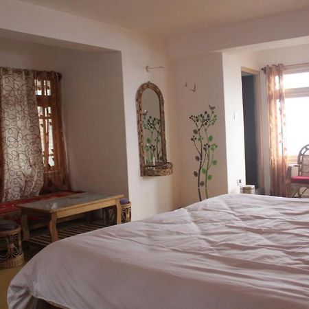 The Ace Pine Valley Hotel Pelling Buitenkant foto