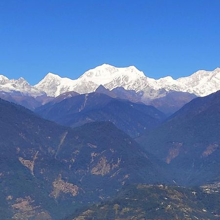 The Ace Pine Valley Hotel Pelling Buitenkant foto
