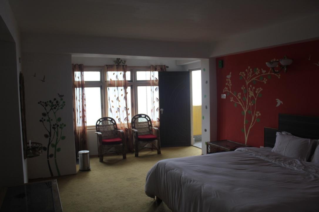 The Ace Pine Valley Hotel Pelling Buitenkant foto
