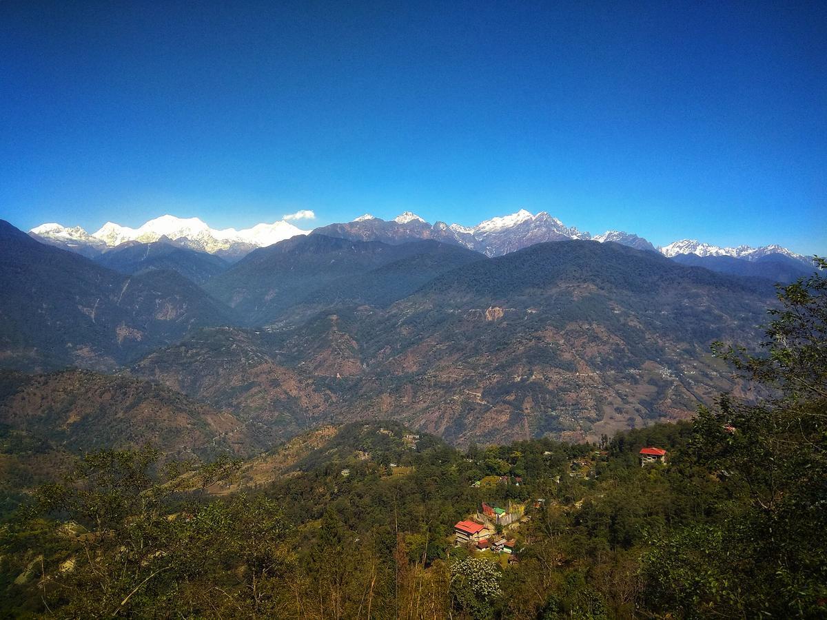 The Ace Pine Valley Hotel Pelling Buitenkant foto