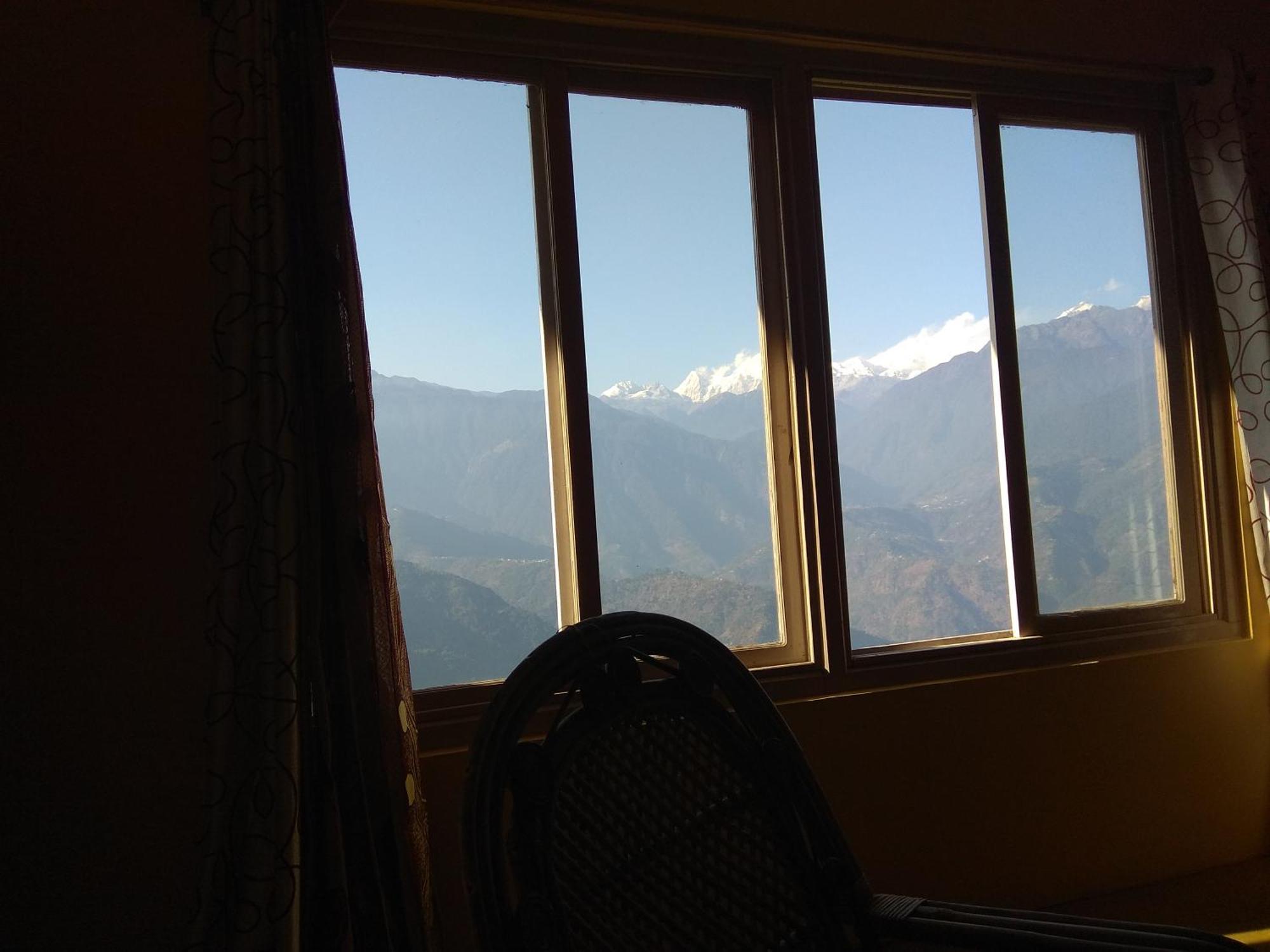 The Ace Pine Valley Hotel Pelling Buitenkant foto