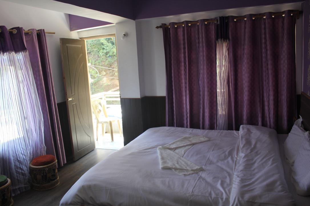 The Ace Pine Valley Hotel Pelling Buitenkant foto
