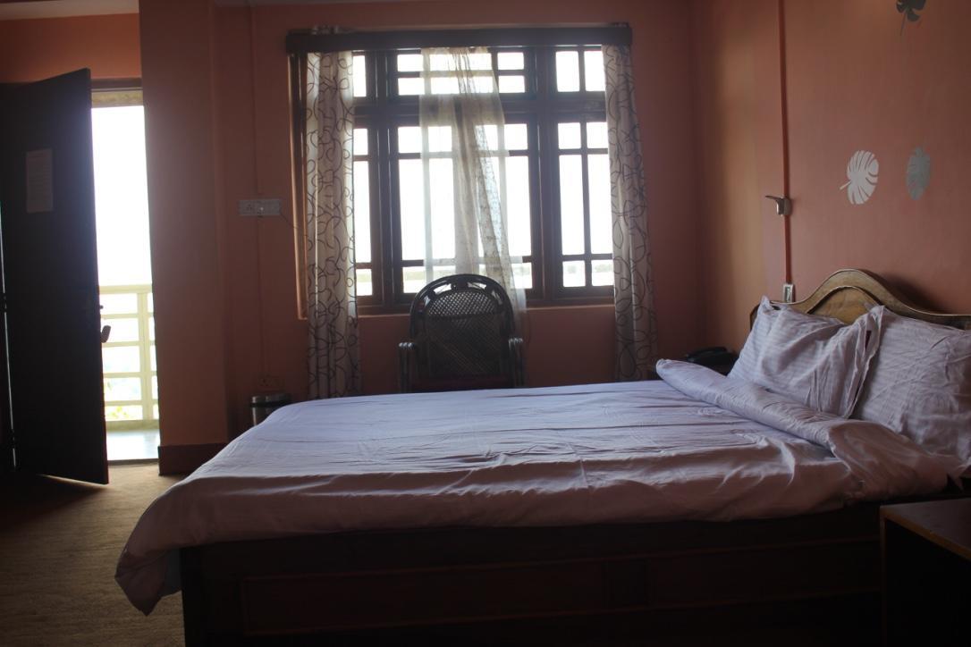 The Ace Pine Valley Hotel Pelling Buitenkant foto